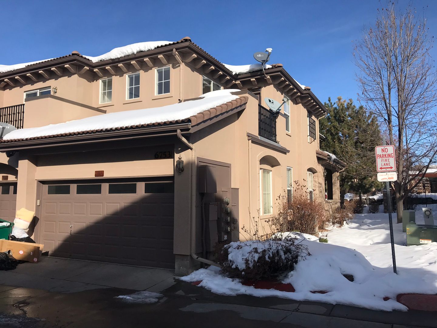 Aurora Condo: 6753 S. Winnipeg Circle #101