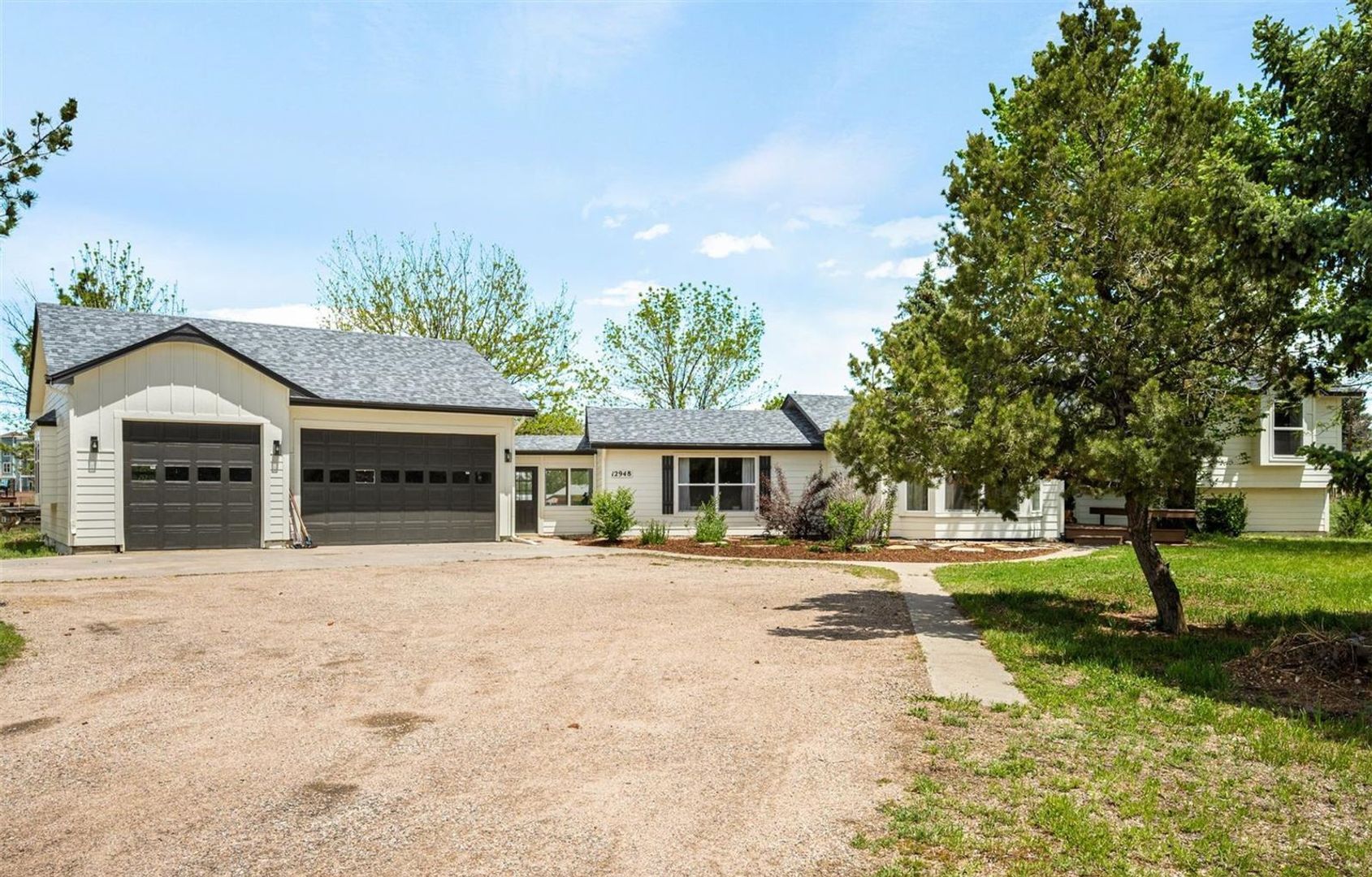 Parker House: 12948 N 5th St
