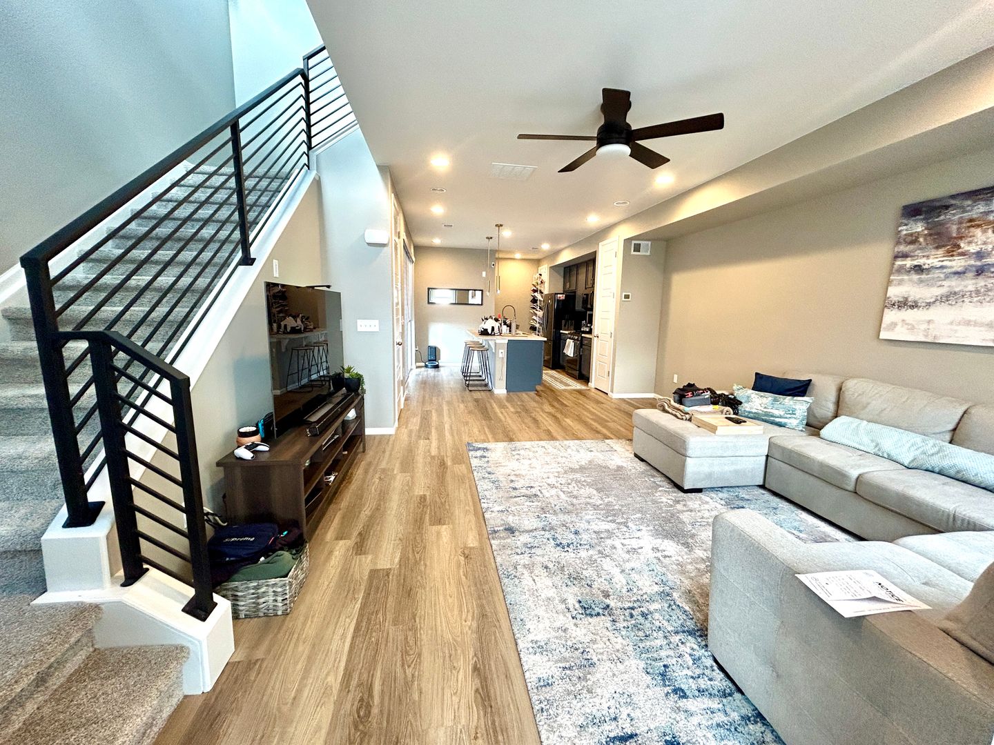 Aurora House: 32 N Trussville St