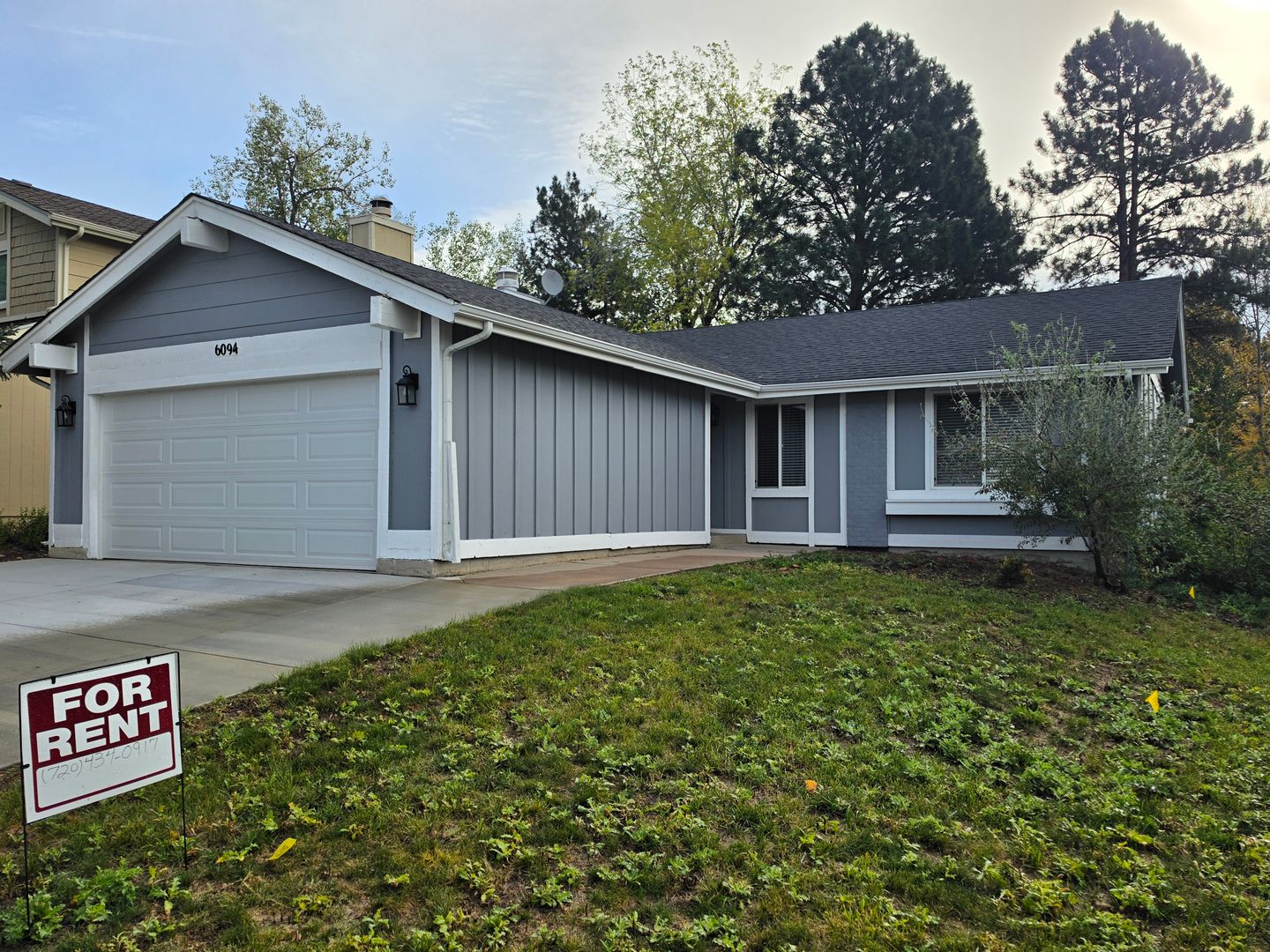 Englewood House: 6094 S Kingston Cir