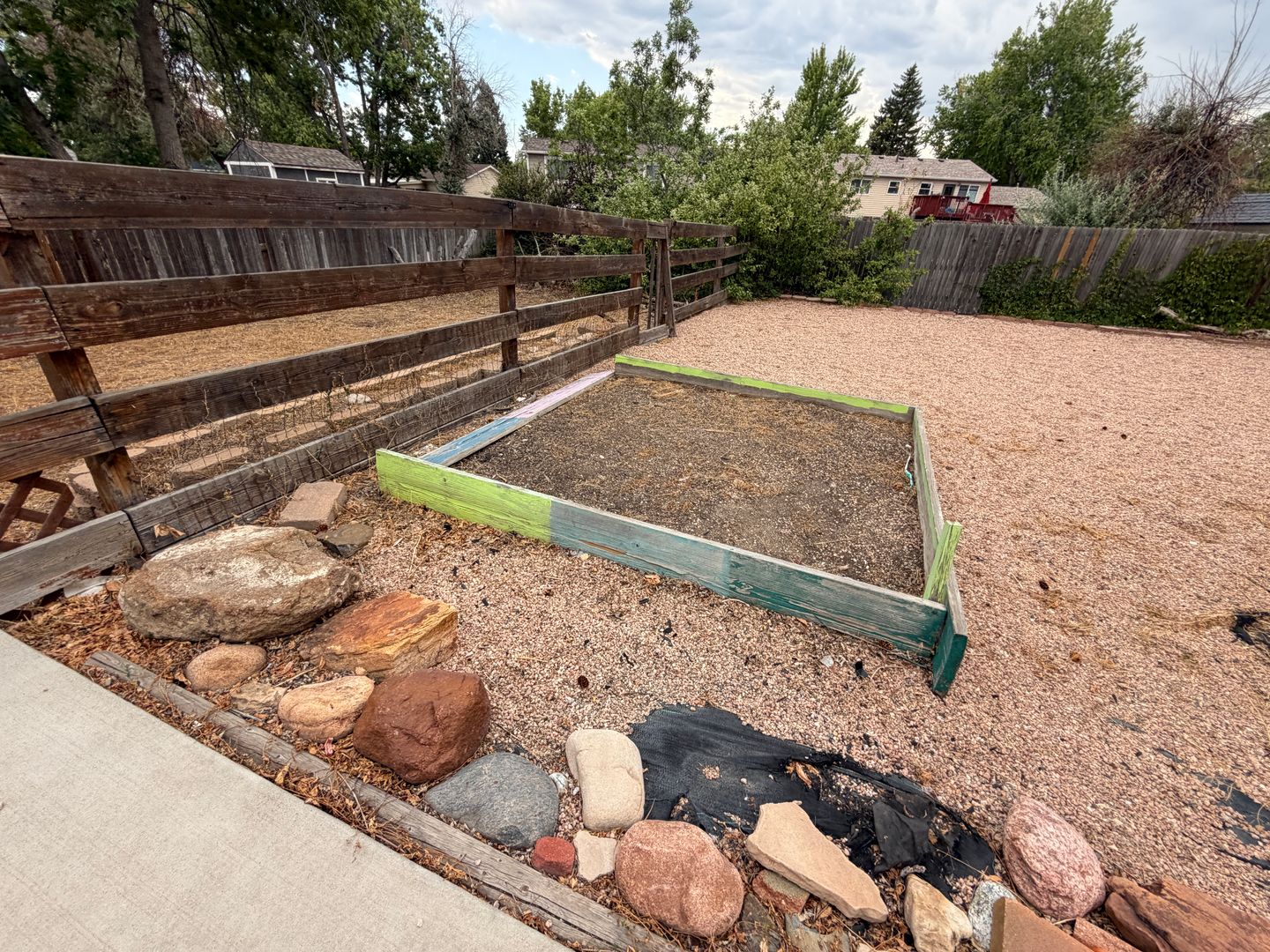 Pitkin Circle - JK 24 of 28