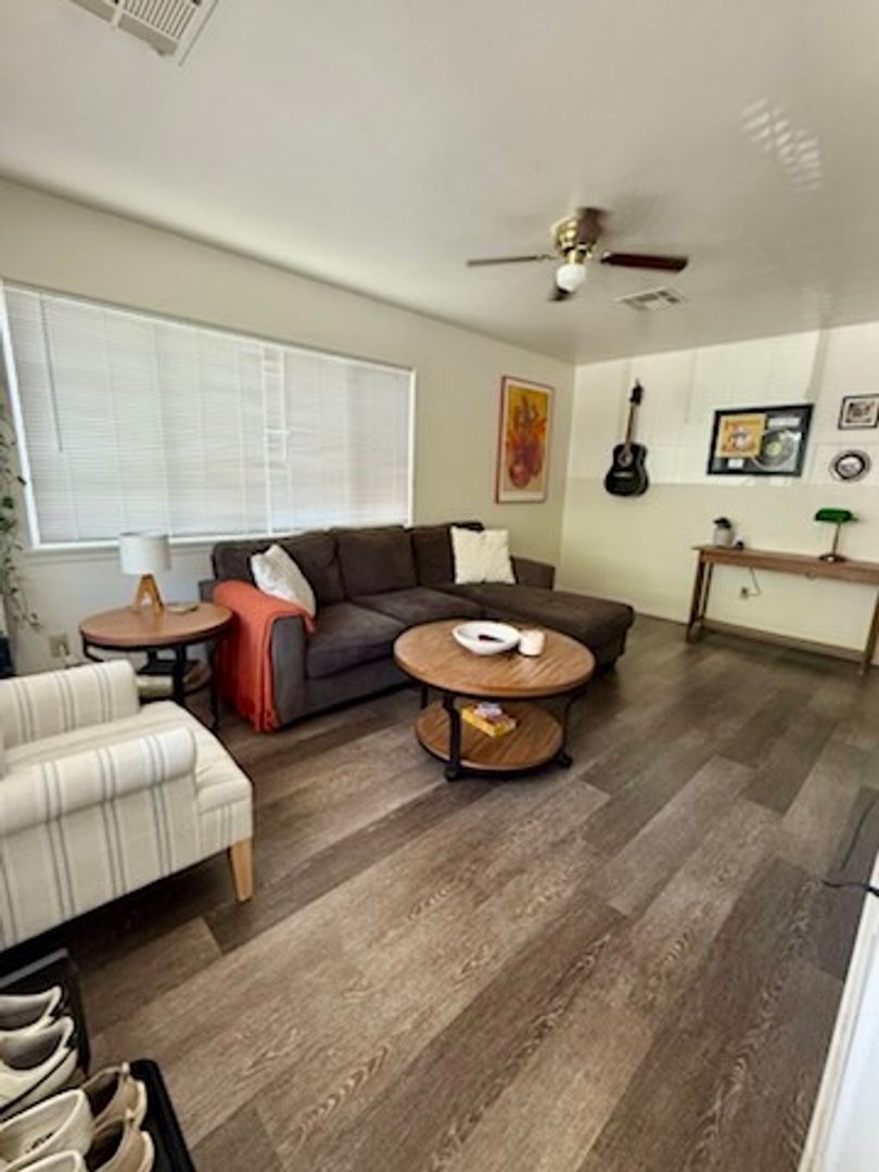 Durango Apartment: 1330 Florida Road