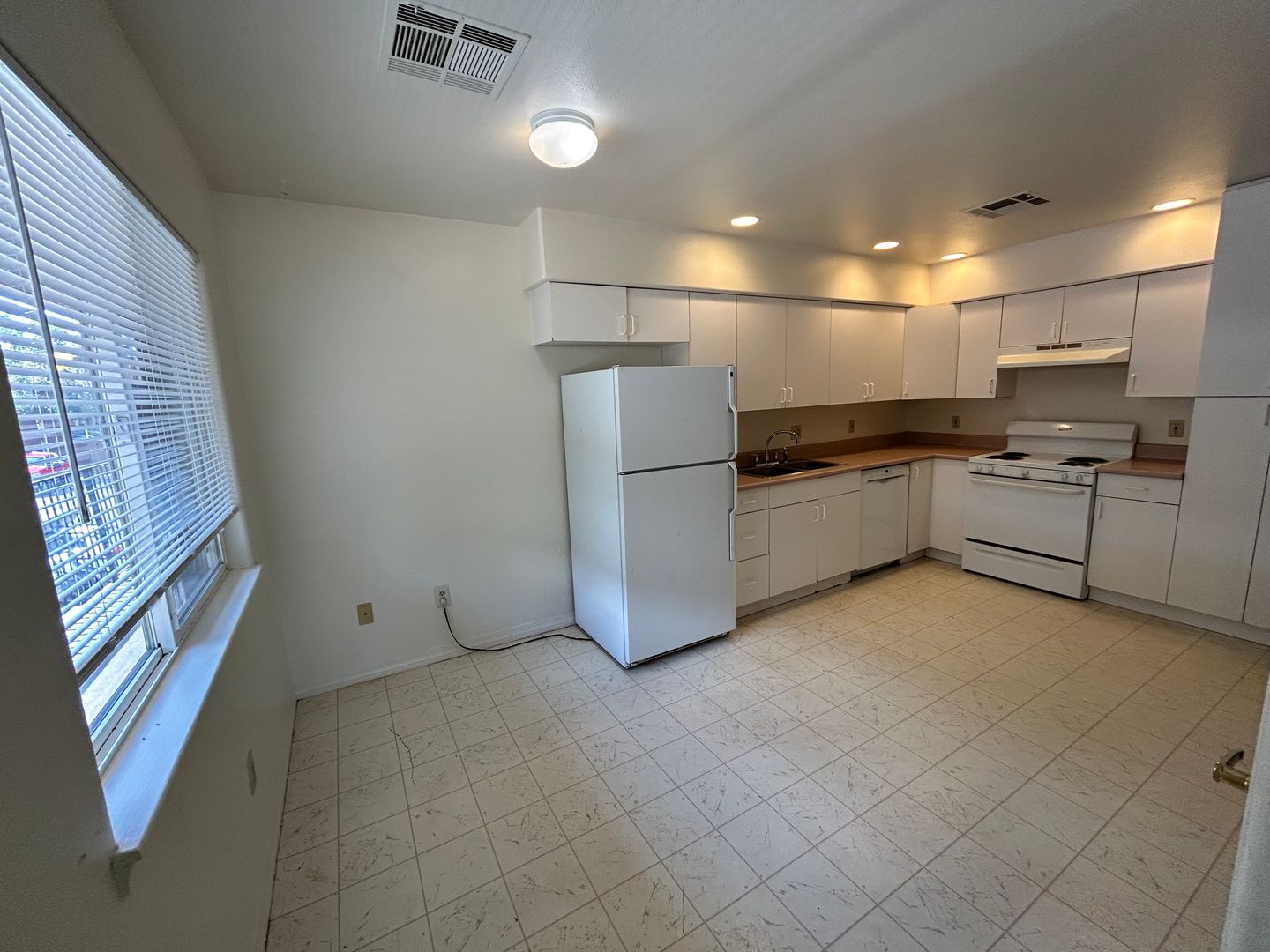 Durango Apartment: 1330 Florida Road