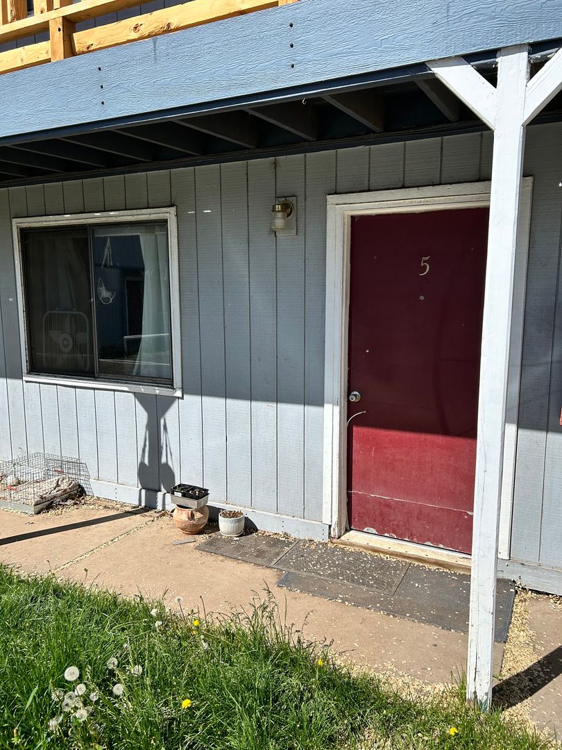 Bayfield Apartment: 399 Mountain View Drive