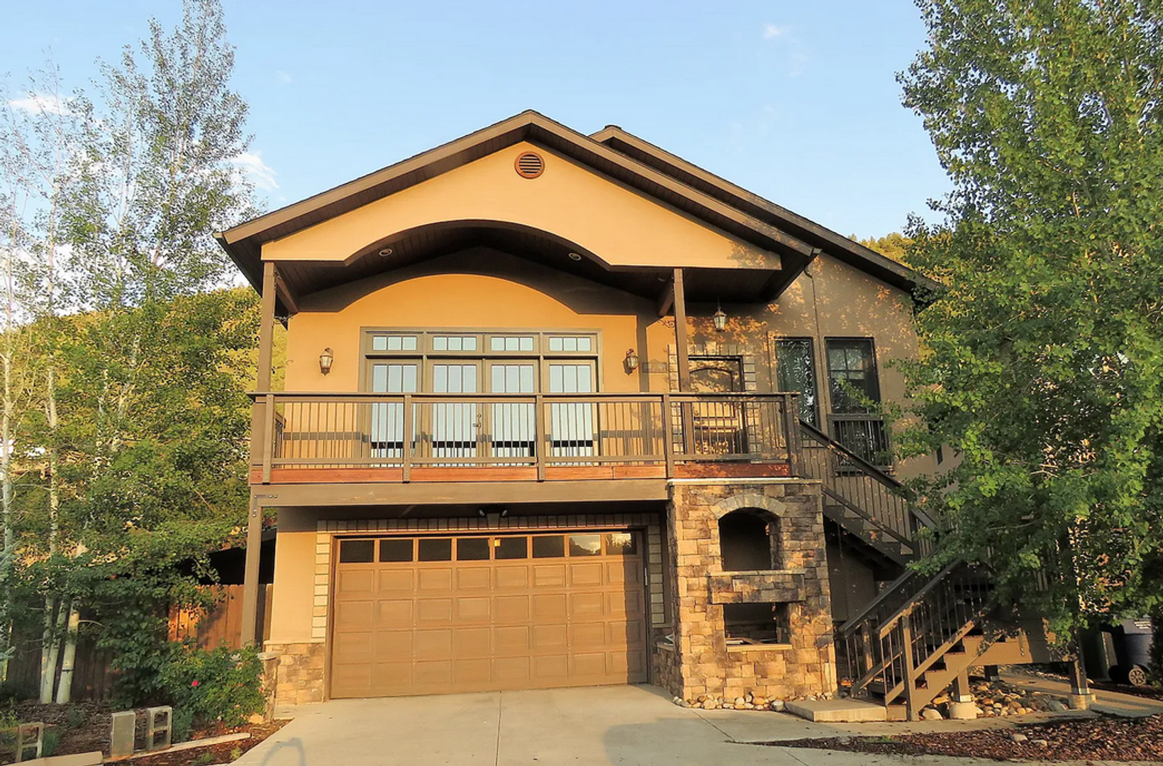 Durango House: 410 Jenkins Ranch Road