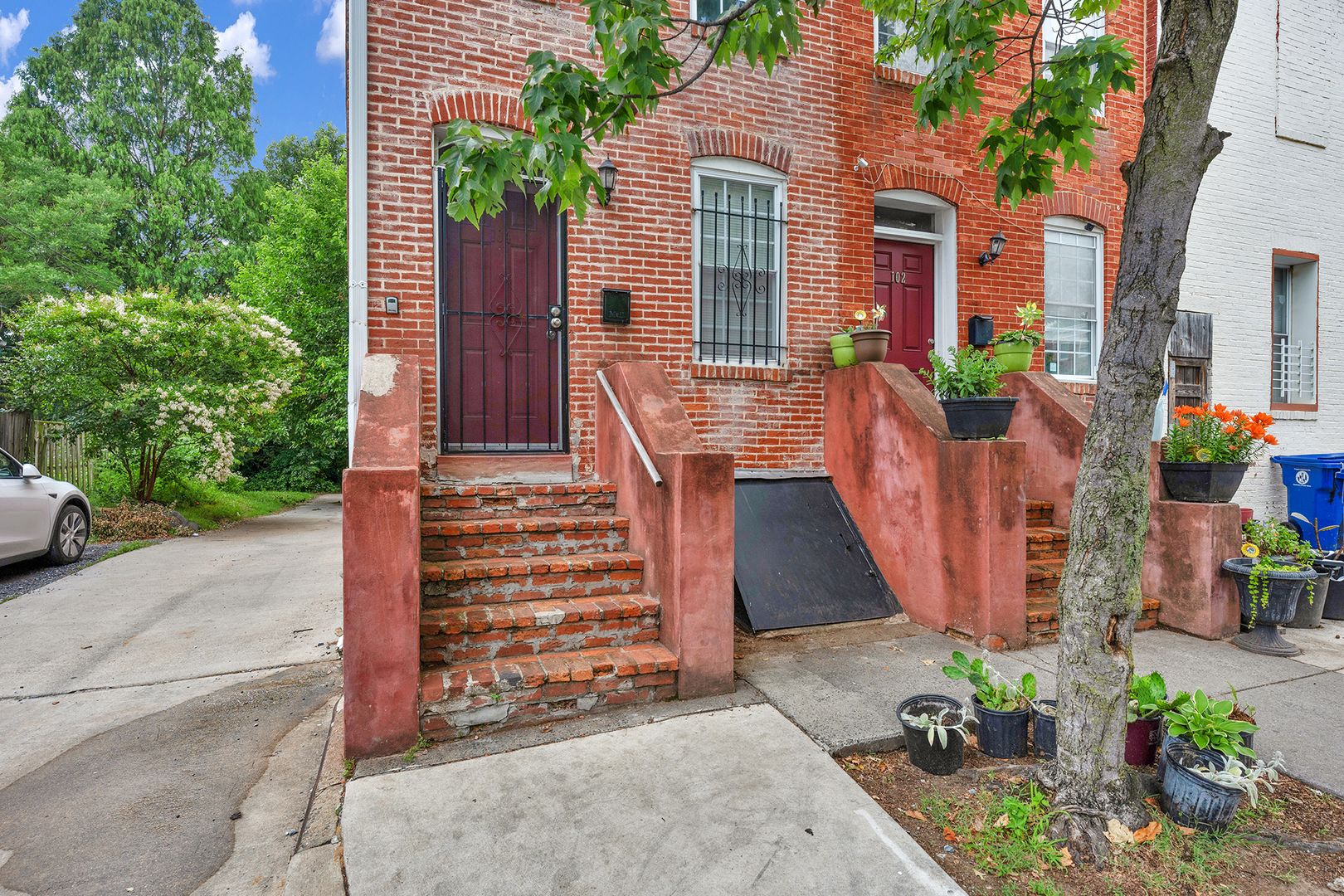 104 S Carrollton Ave, Baltimore, MD 21223 3 of 12
