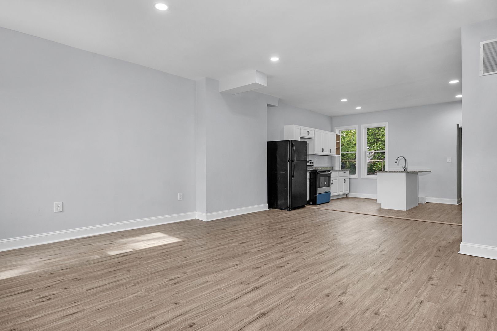 510 N Edgewood St c/o HOME PURCHASE LLC 6 of 12
