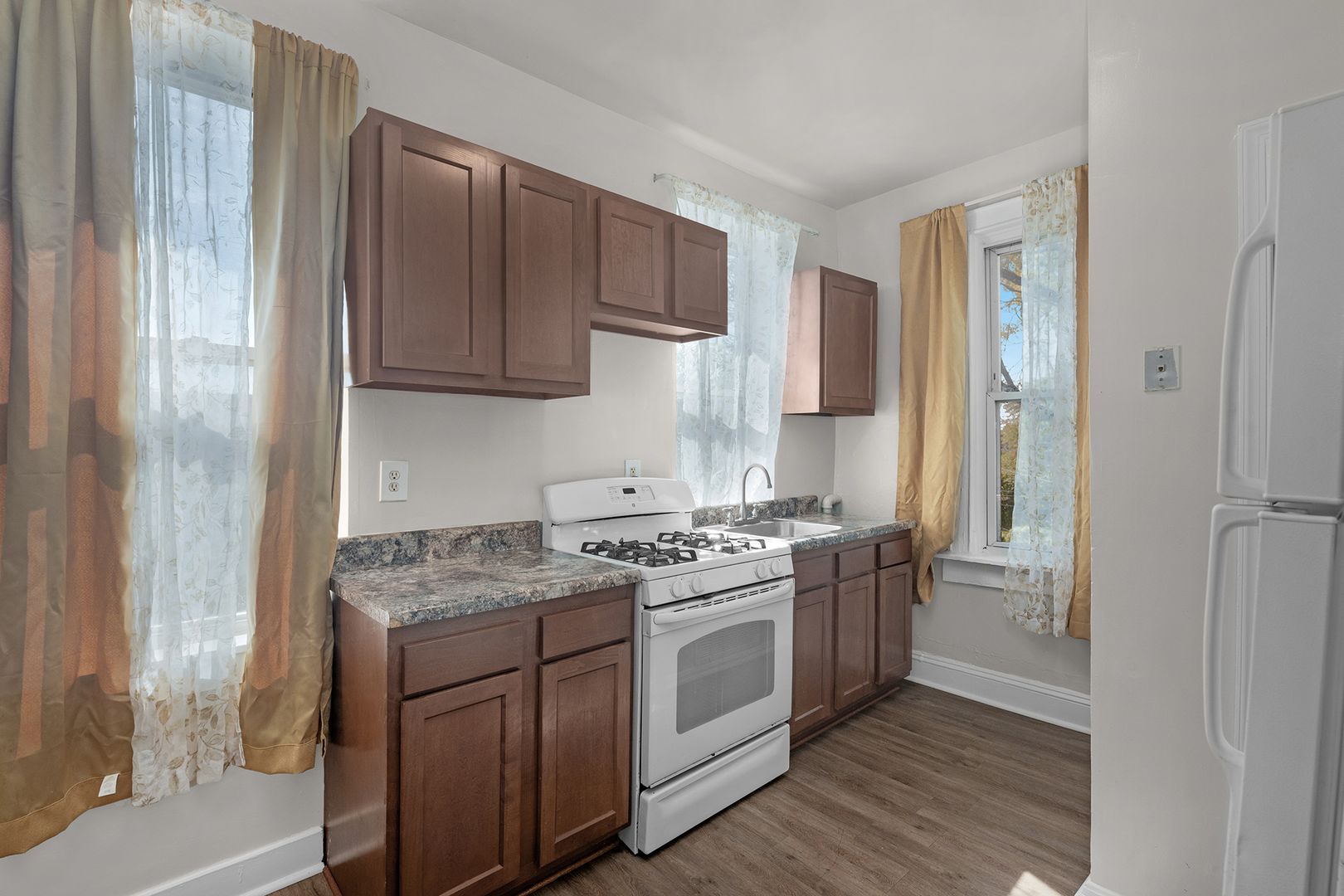 Baltimore Apartment: 3503 Oakmont Ave