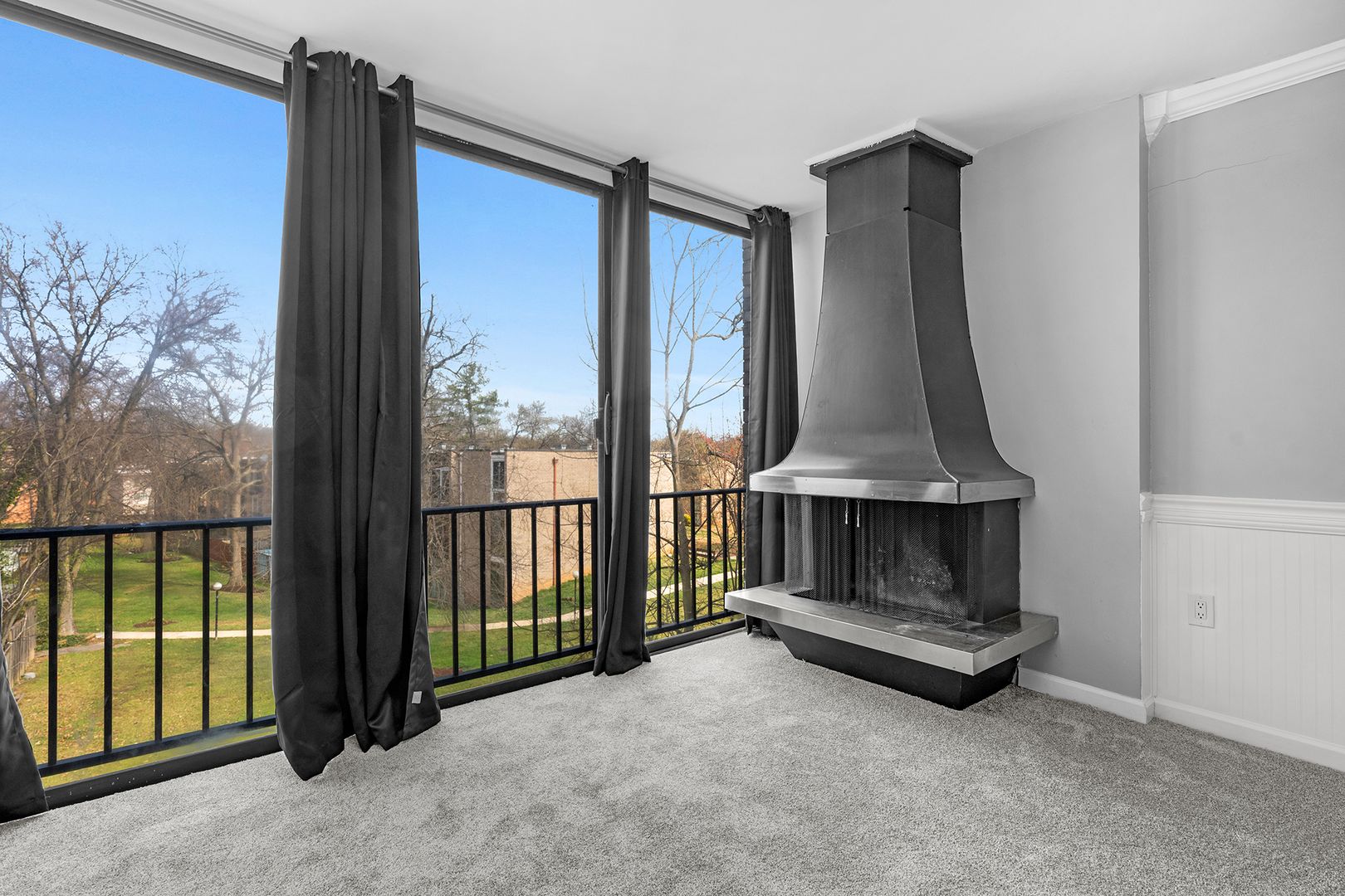 GREENBELT House: 8689 GREENBELT RD