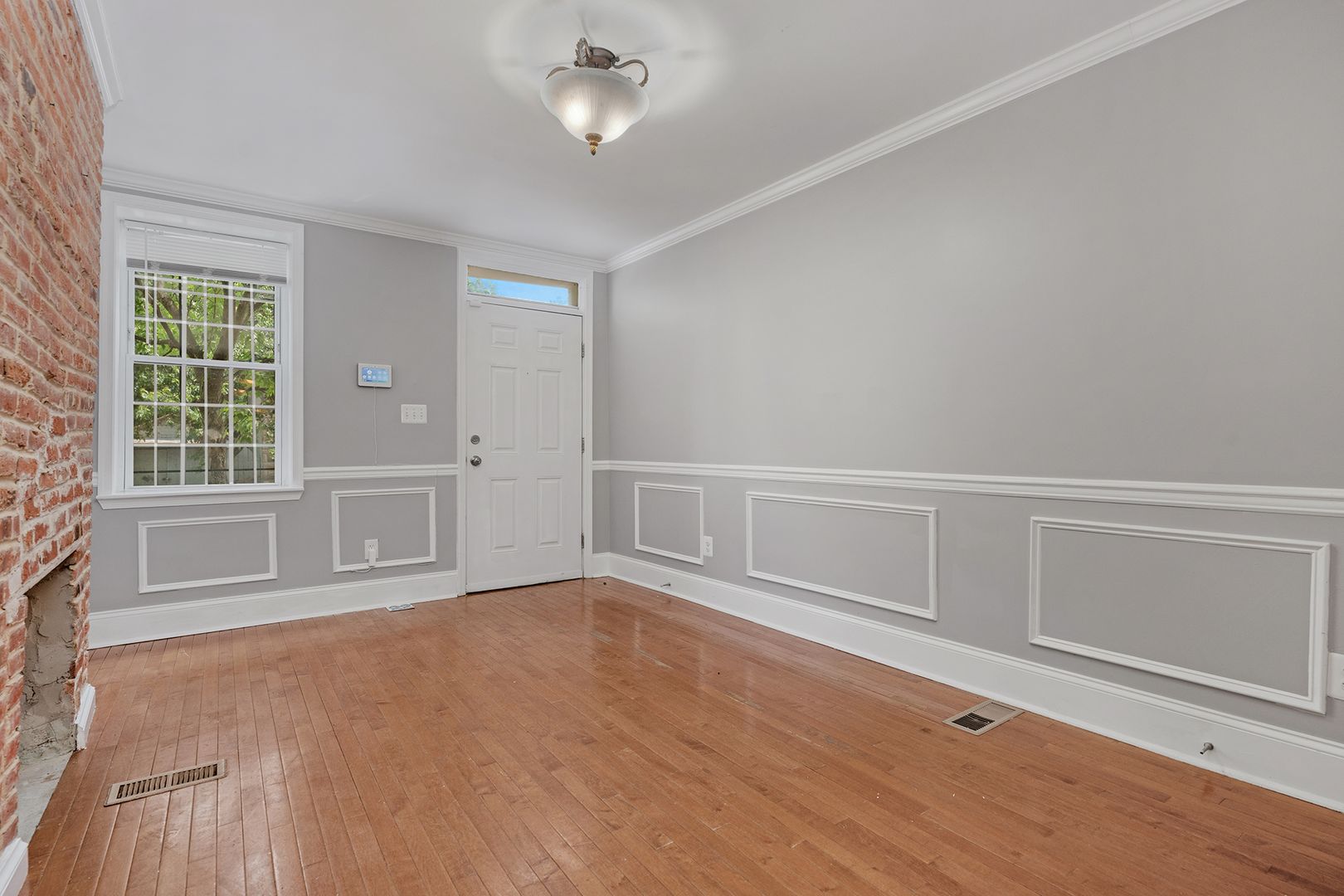 104 S Carrollton Ave, Baltimore, MD 21223 4 of 12