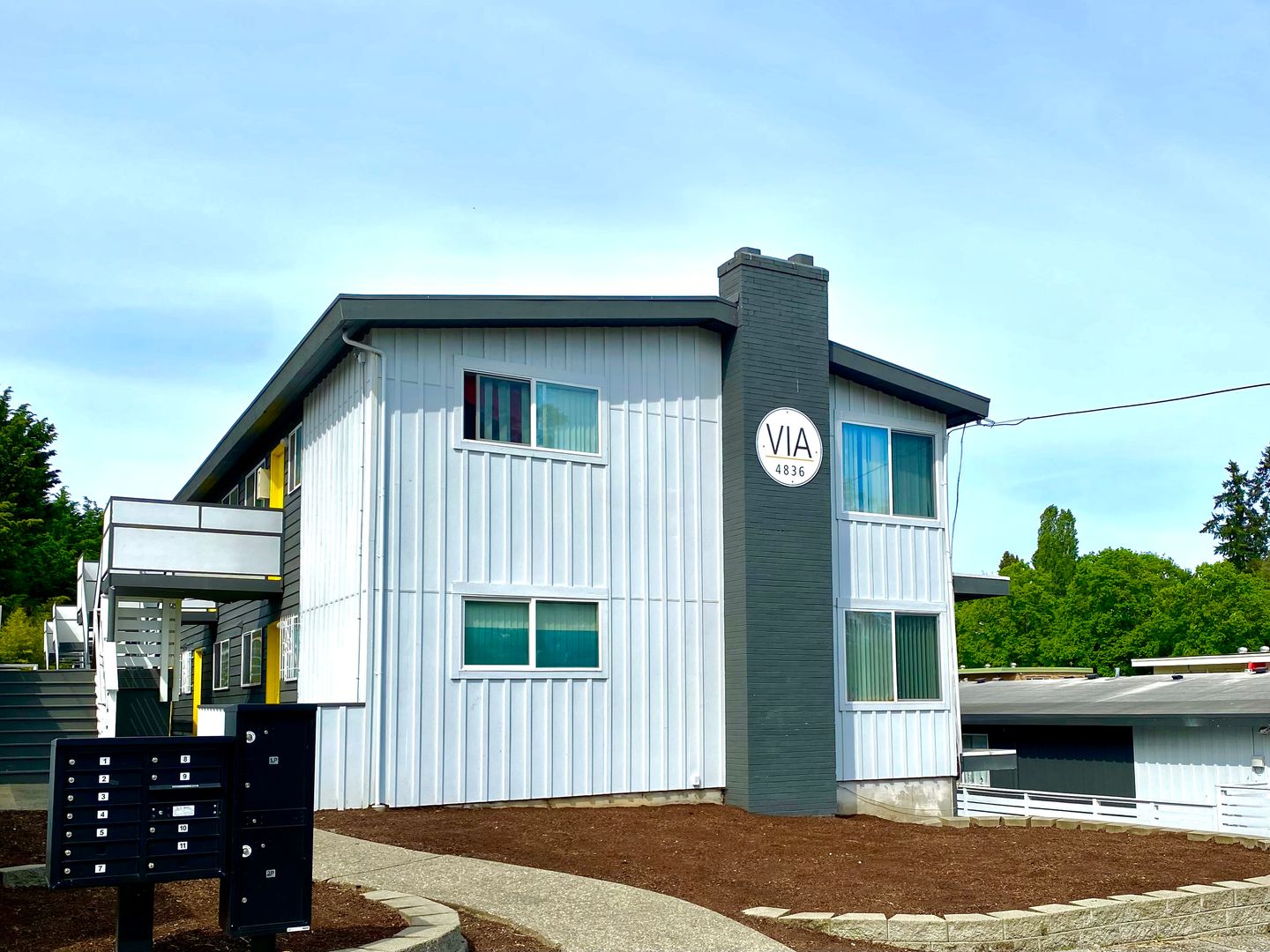 Seattle Apartment: 4836 South Austin Street