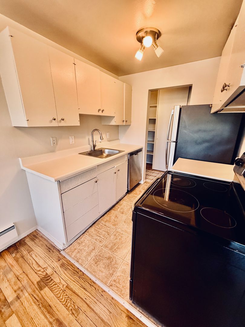 Seattle Apartment: 8401 Rainier Place South