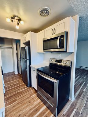 8401 Rainier Place south #02 – photo 1