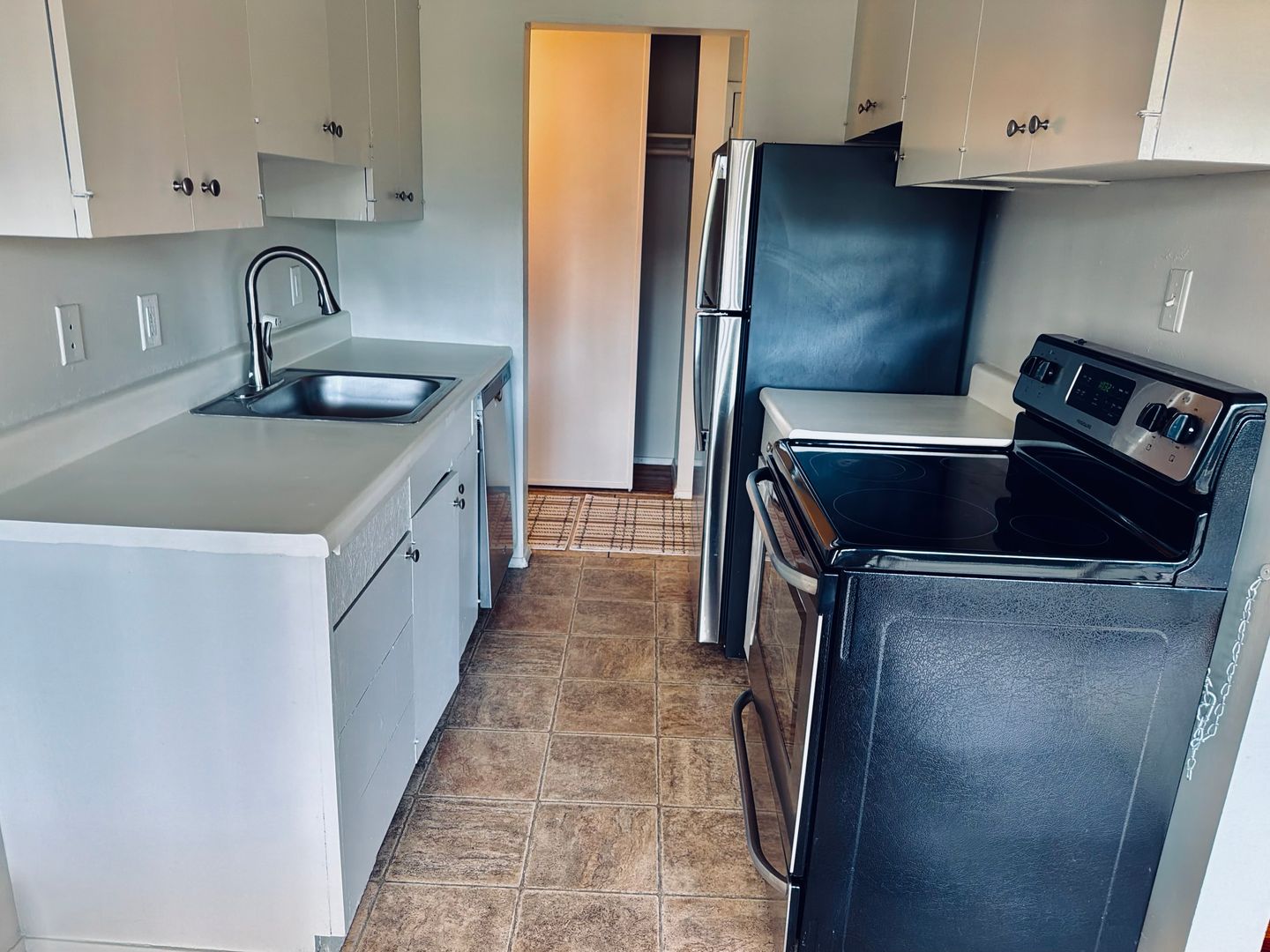 Seattle Apartment: 8401 Rainier Place South