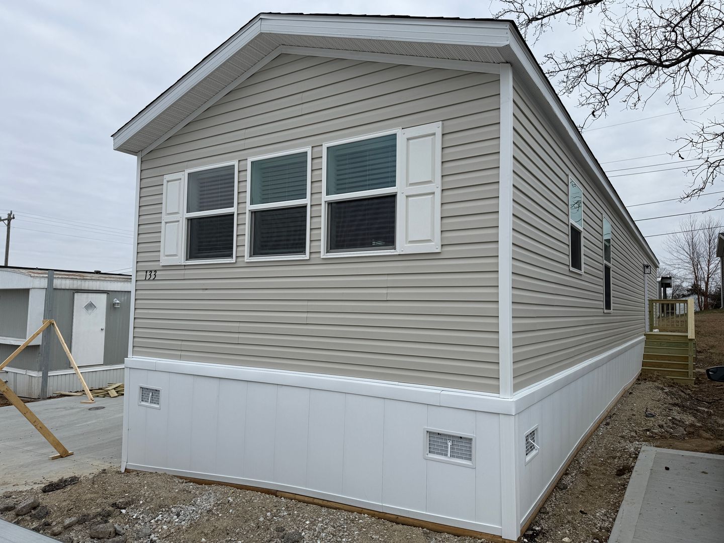 Columbia Apartment: 2625 Stinson Ave