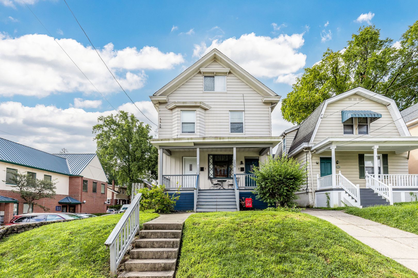 Cincinnati Multiplex: 2639 Observatory Avenue