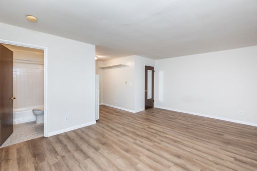 5634 Macey Ave - Studio, Cincinnati, OH 45227 photo 10