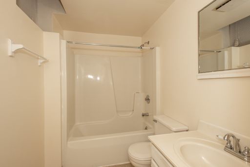 240 E University Avenue, #2, Cincinnati, OH 45219 photo 6