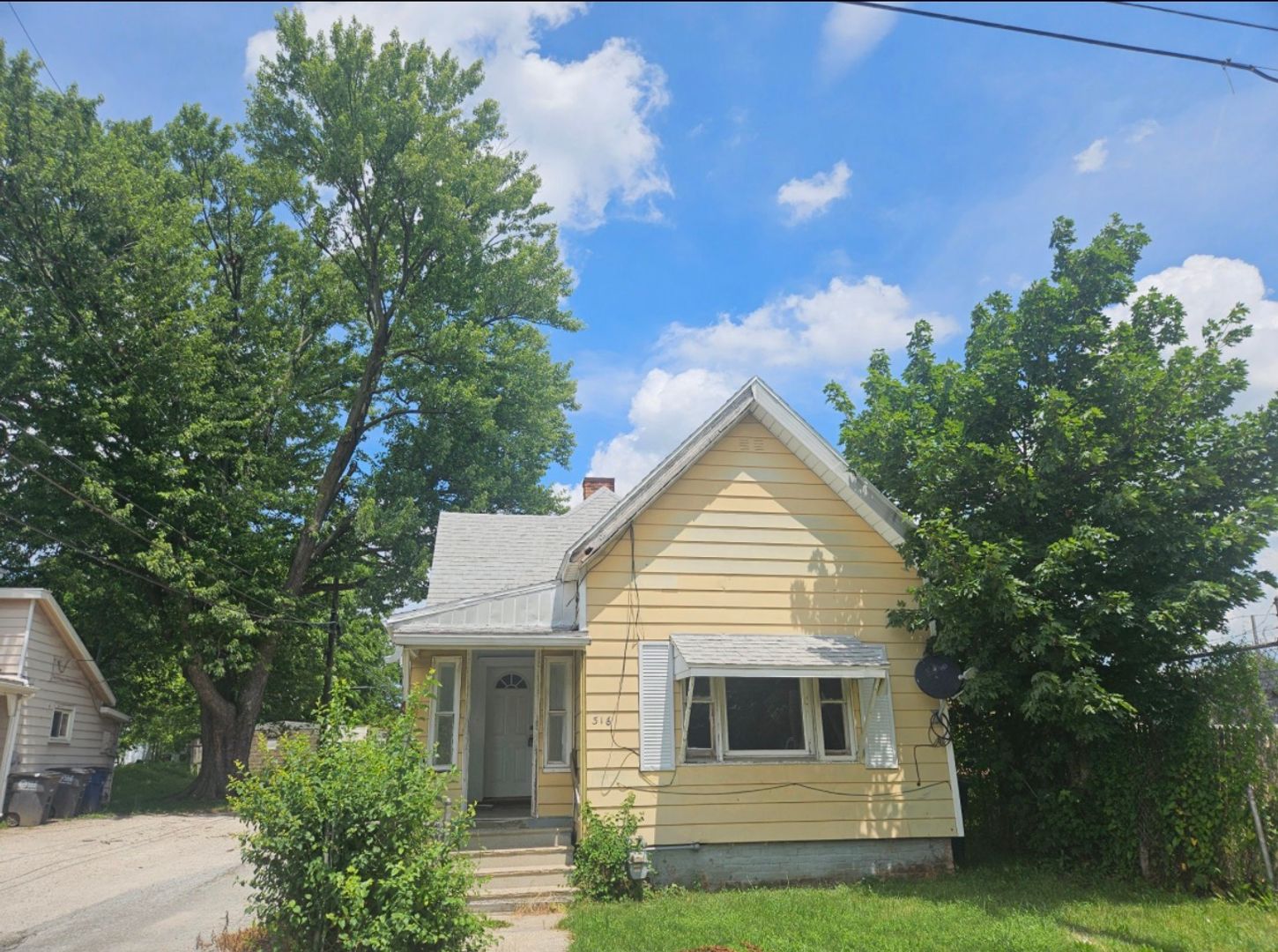 Toledo House: 316 Columbus St
