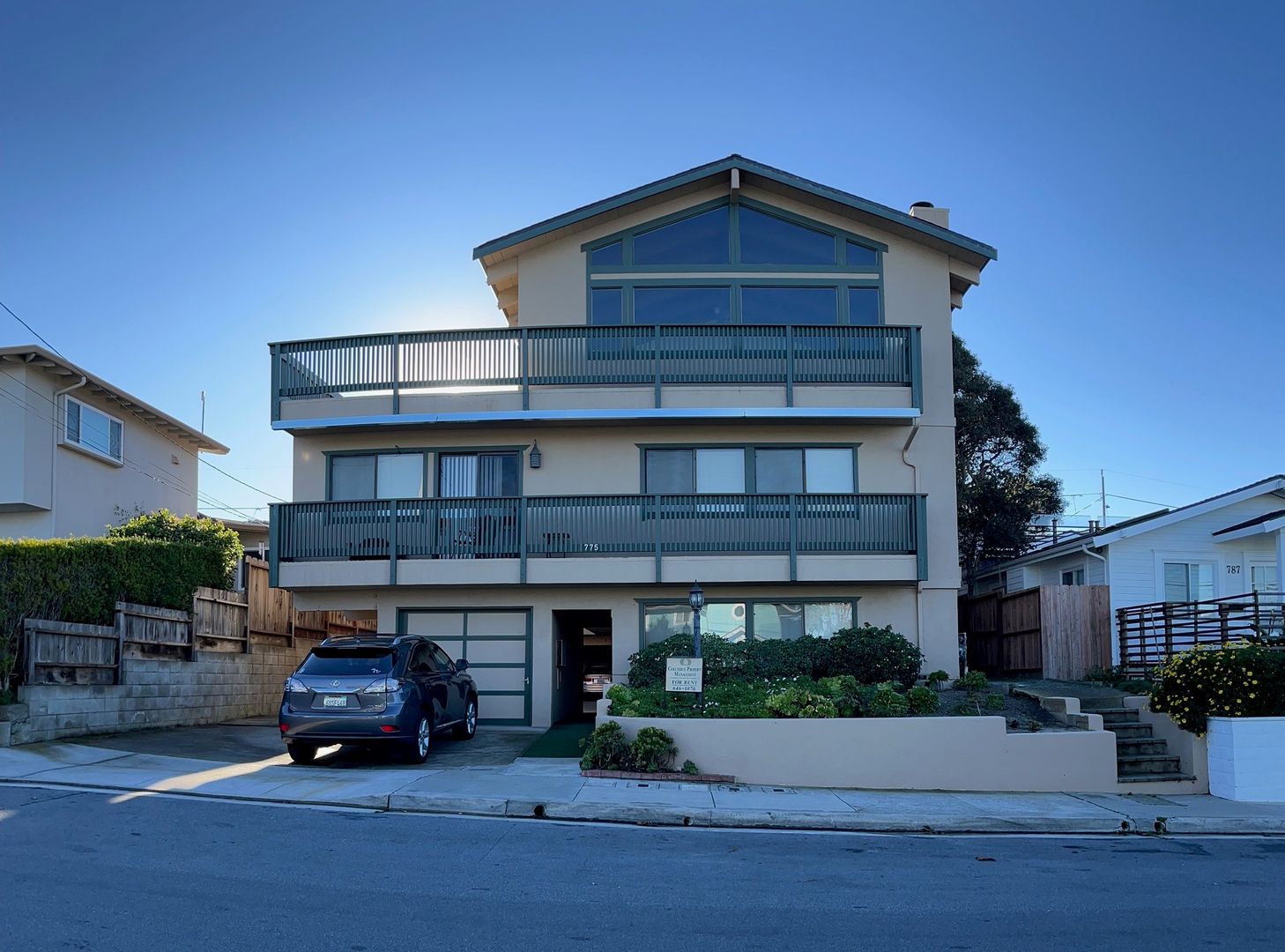 MONTEREY Apartment: 775 SPENCER
