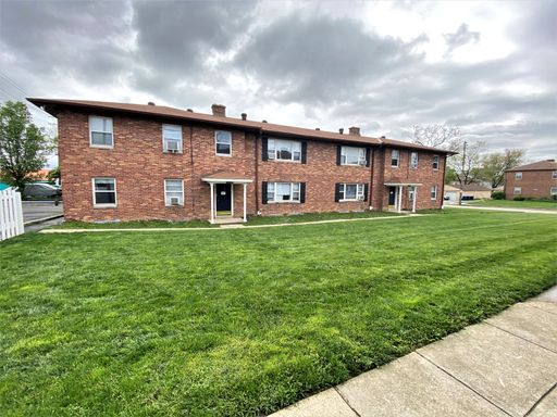 1 Bedroom ~ Grandview Area – photo 1
