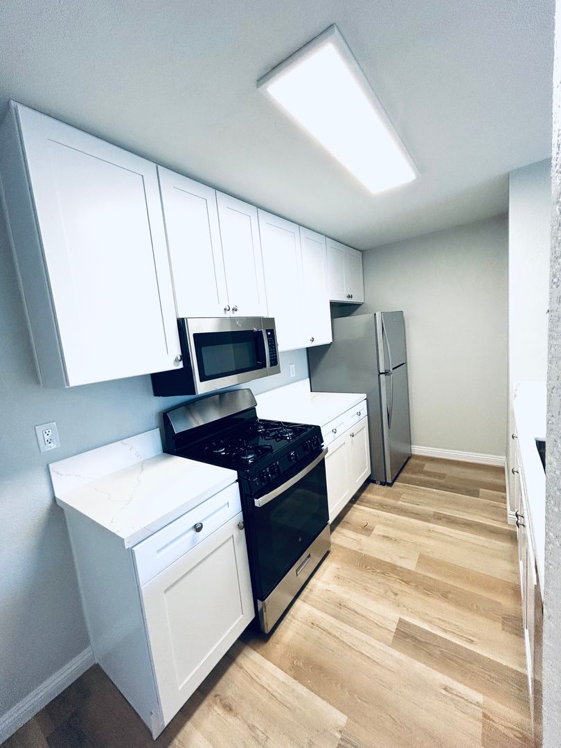 Imperial Beach Apartment: 1457 Hemlock Avenue