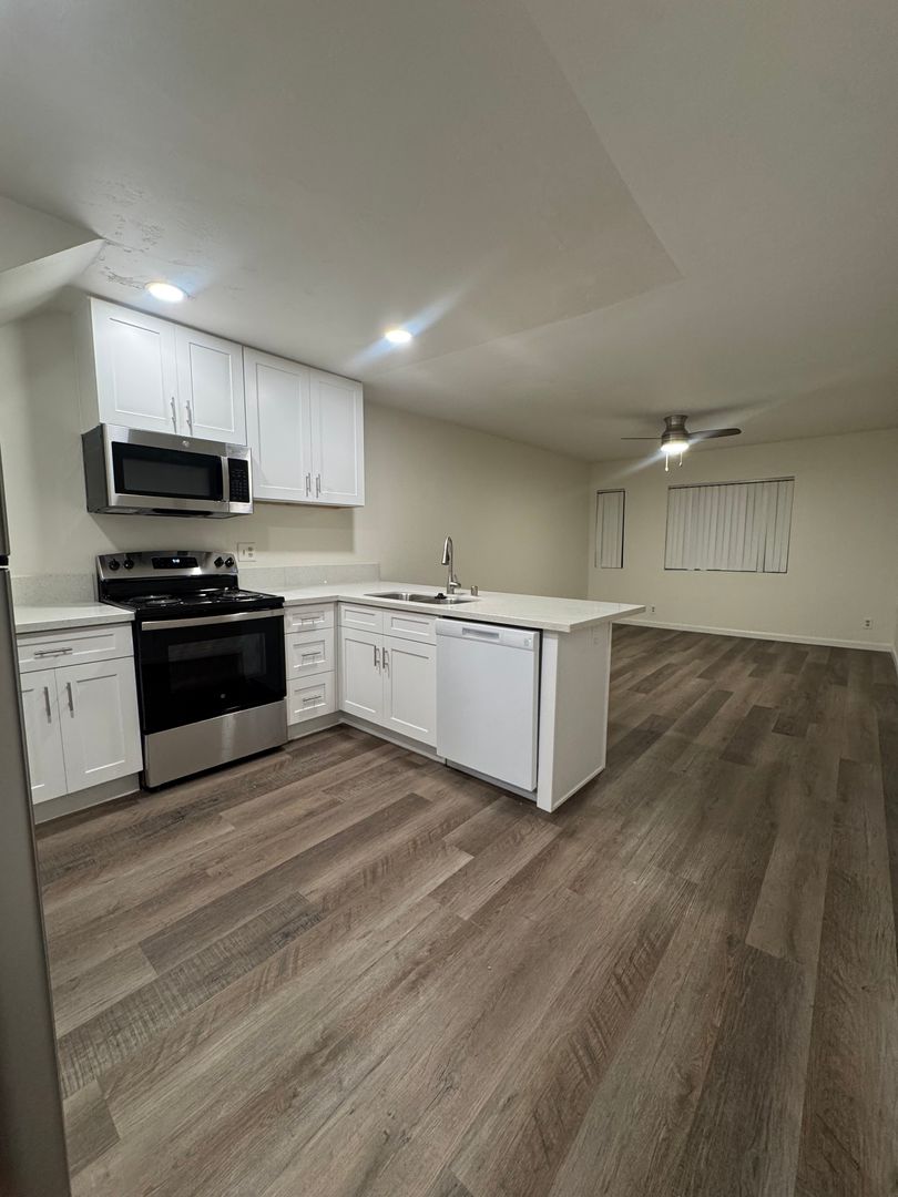 San Diego Apartment: 4110 3rd Avenue