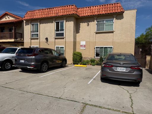 Renovated 1 Bedroom 1 Bath Diwnstairs Ynit – photo 1