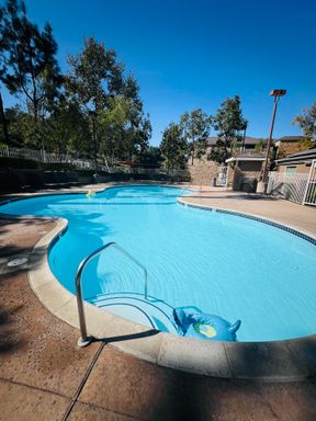 2 bed 2 bath in Rancho Mission Trails – photo 1