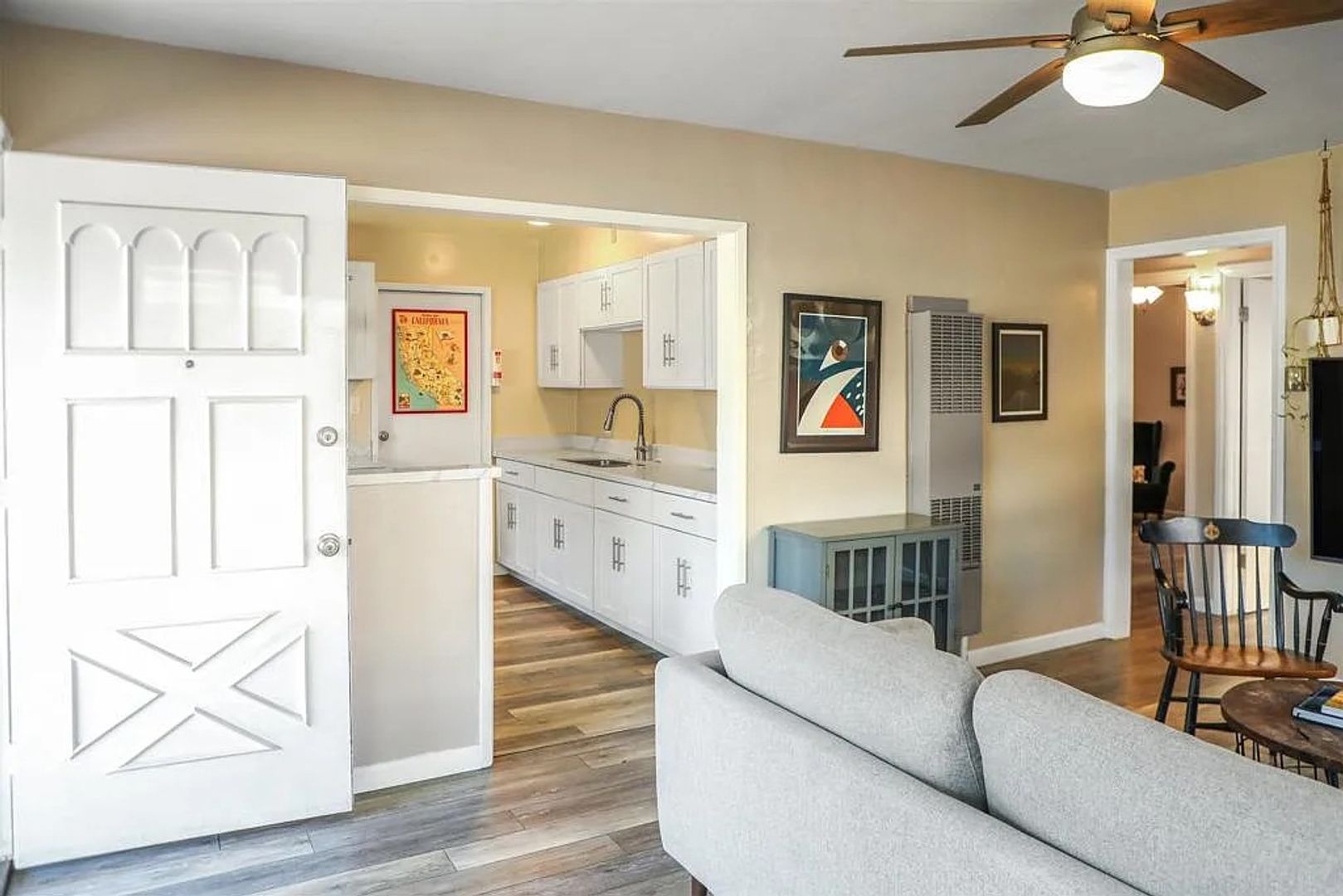 San Diego House: 6162 Streamview Drive