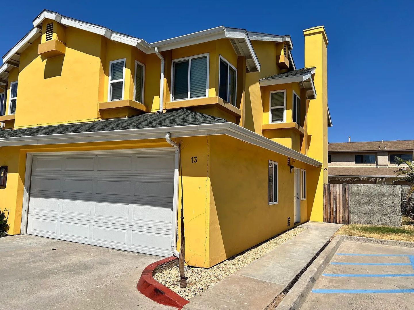 El Cajon Apartment: 445 & 523 Hart Drive