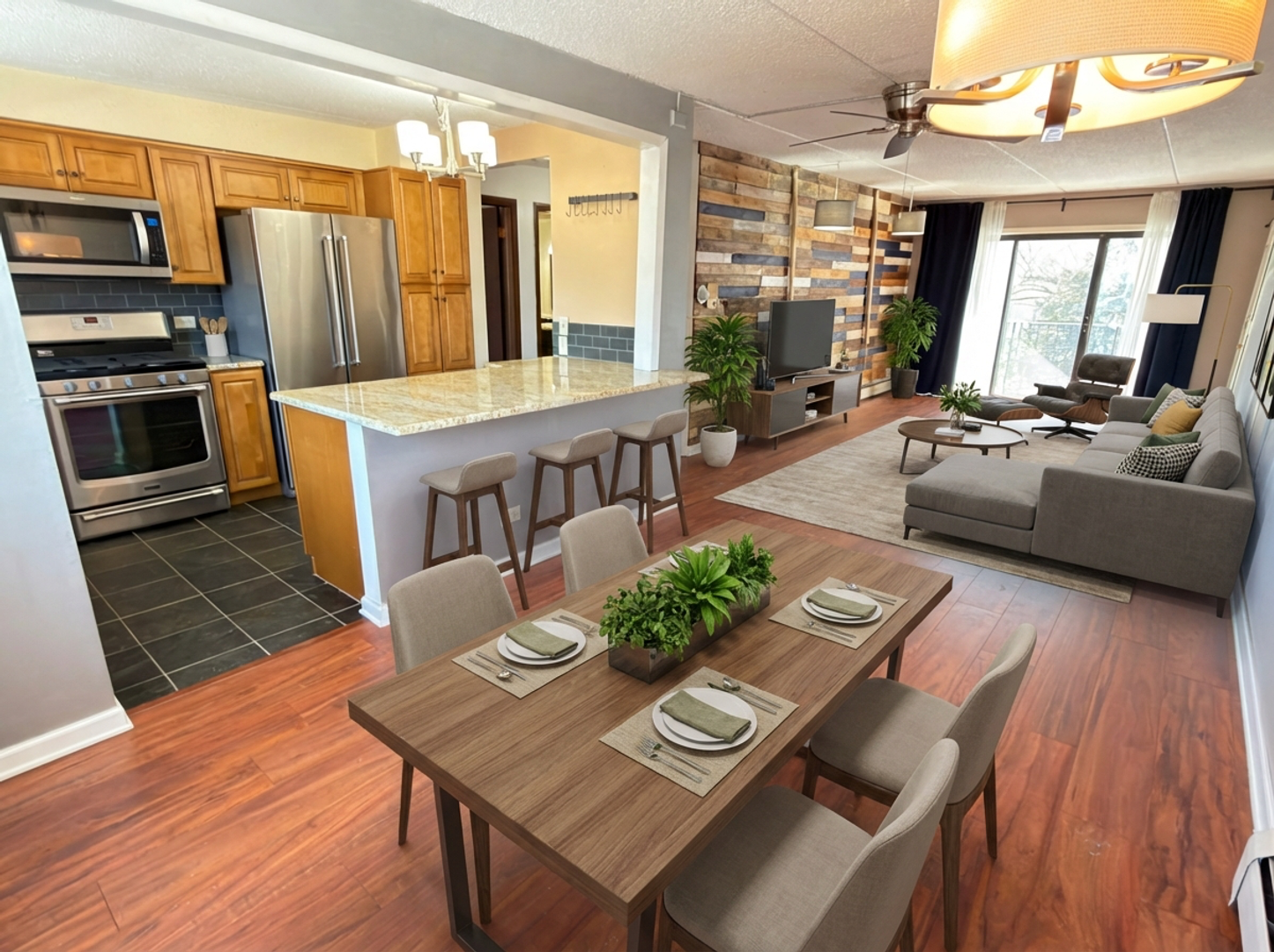 Elmhurst Condo: 999 S Euclid Ave