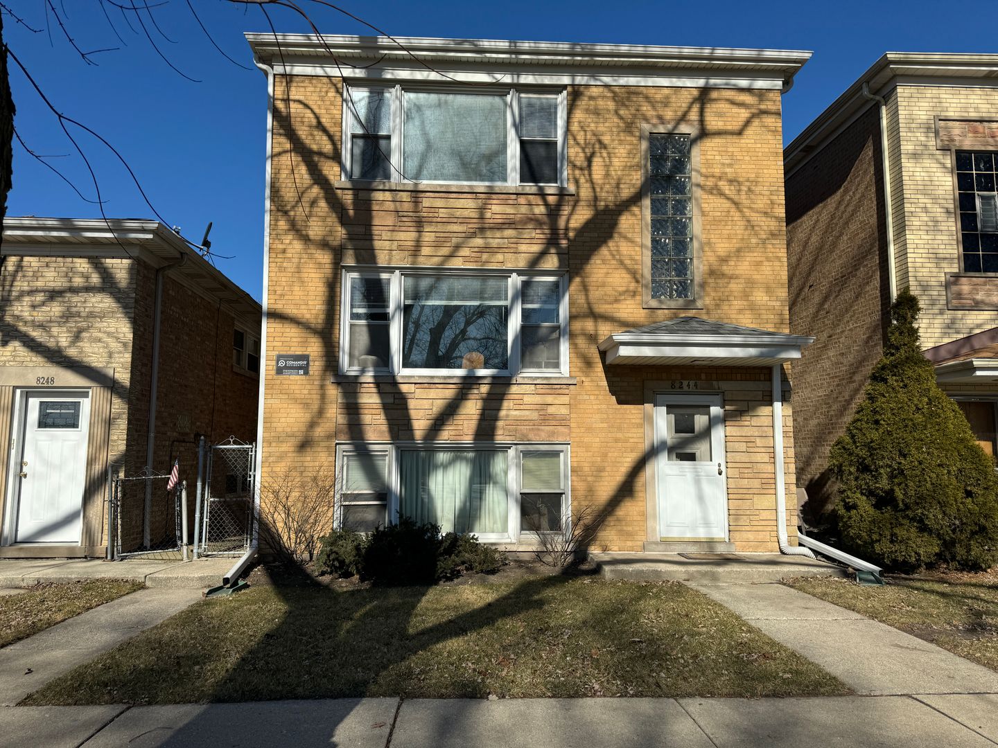 Chicago Apartment: 8244 W Forest Preserve Ave
