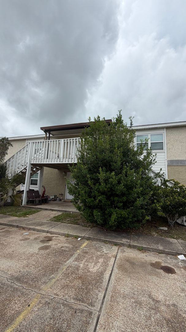Panama City Apartment: 3914 E 11th St