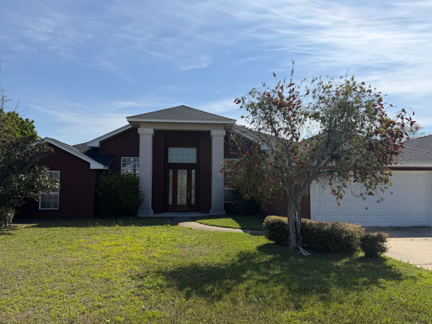 Lynn Haven House: 105 Lakeview Terrace