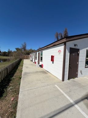 143 Claire Ave N unit 106 - 143 Claire Ave N unit 106