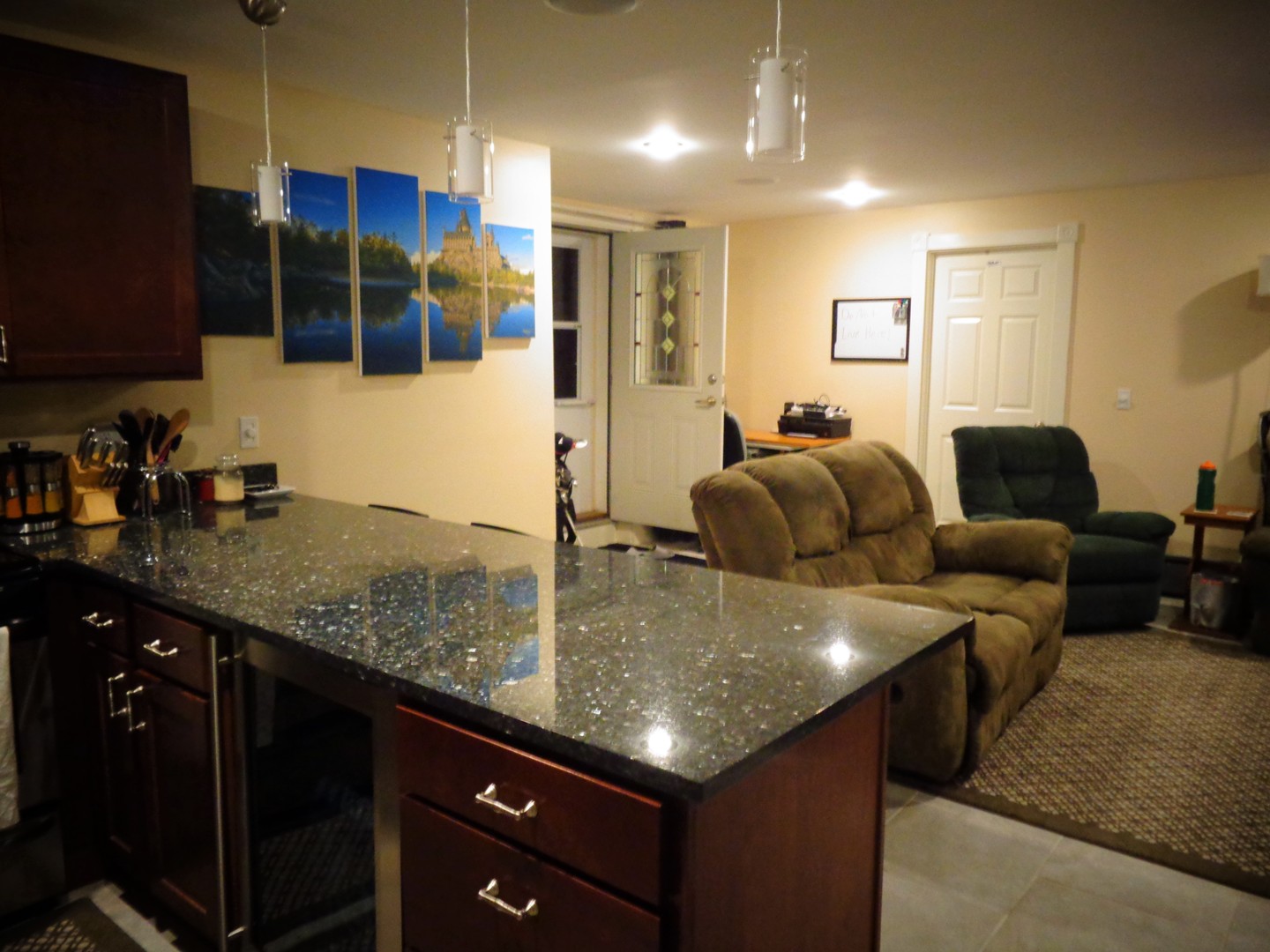 Minneapolis Apartment: 2200 Harriet Ave S