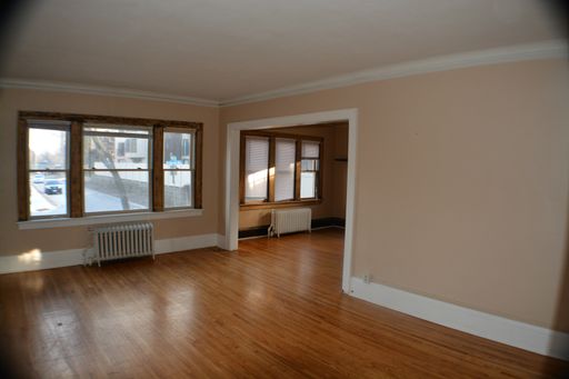 2 BR In Great Location – photo 1