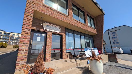 High-Visibility Commercial Space Near Lake Minnetonka | Flexible Use