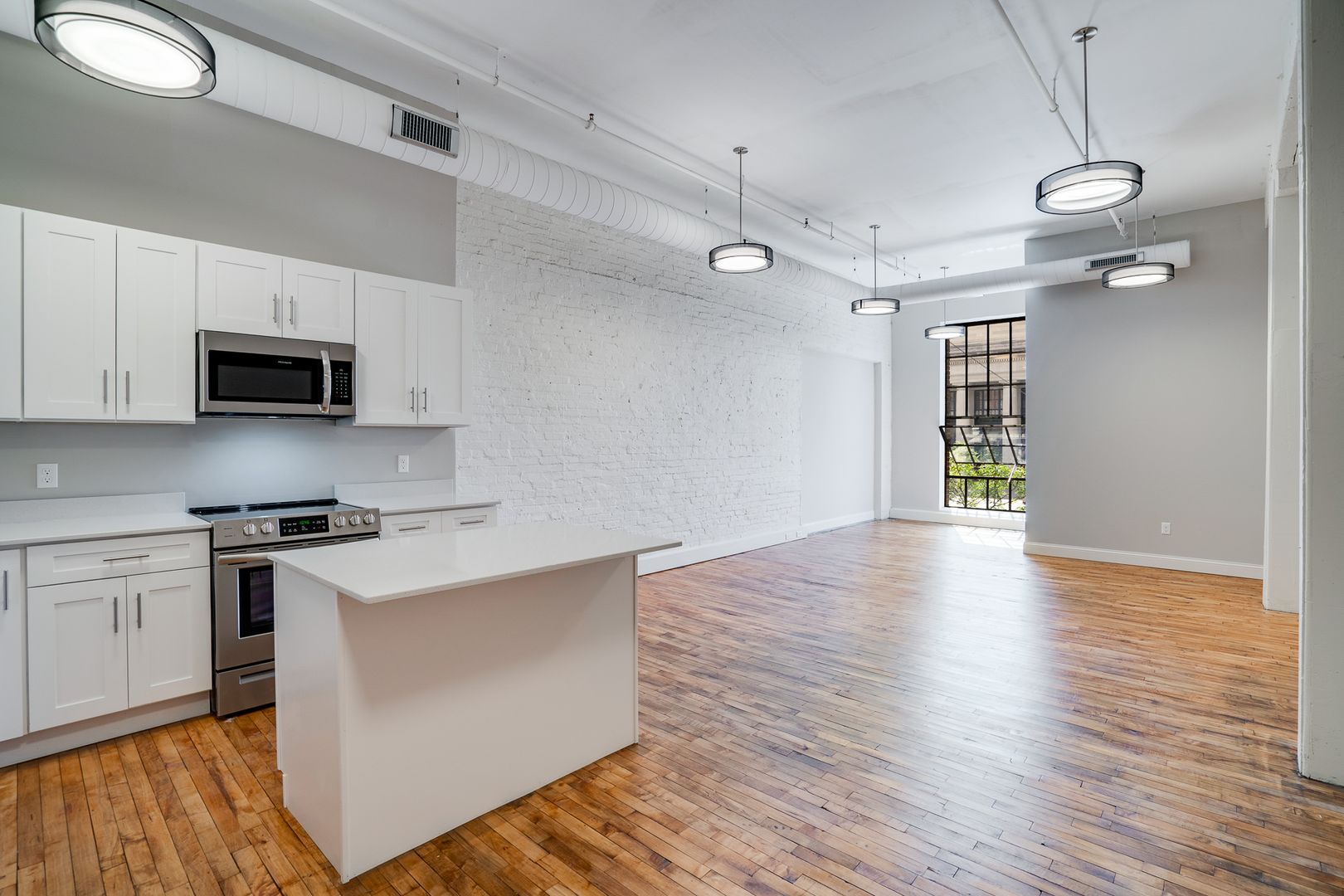 Saint Paul Apartment: 201 Opportunity Fund LLC