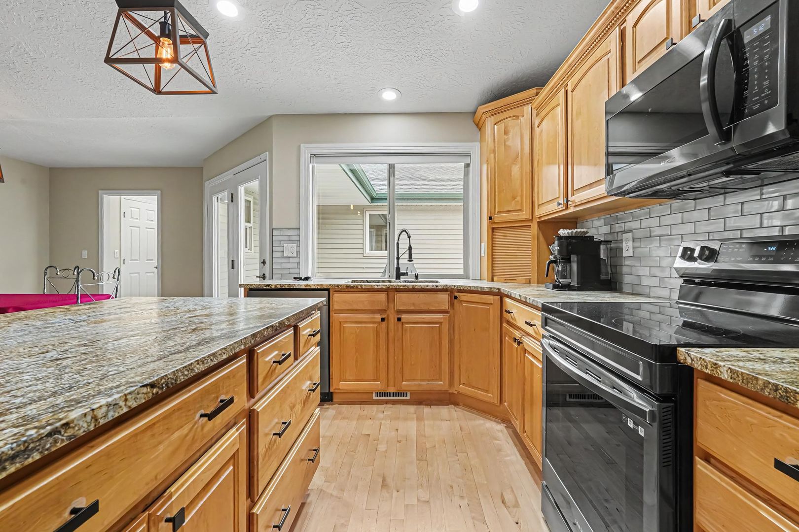 4023 N Bayou Lane 11 of 12