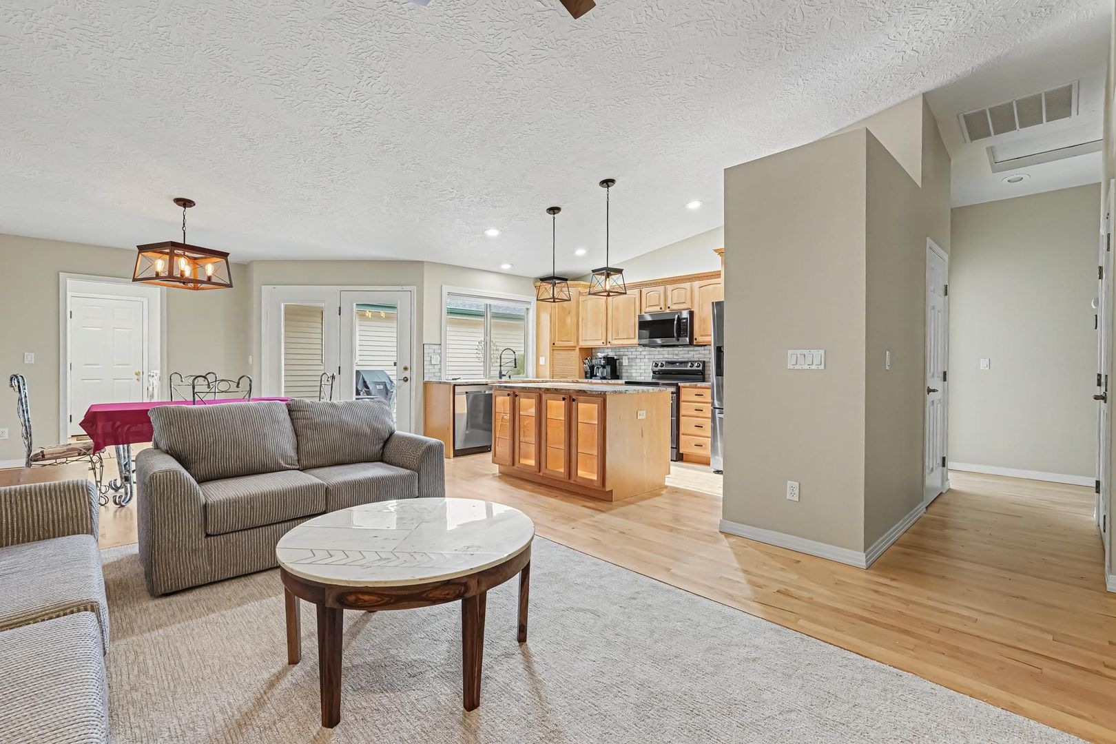 4023 N Bayou Lane 9 of 12