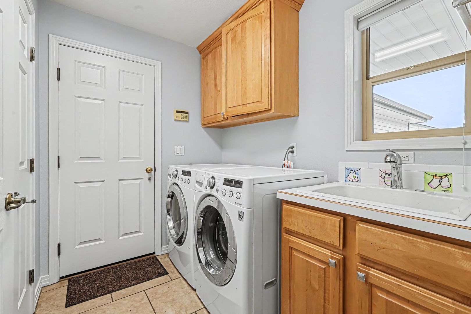 Laundry room at 4023 N Bayou Lane