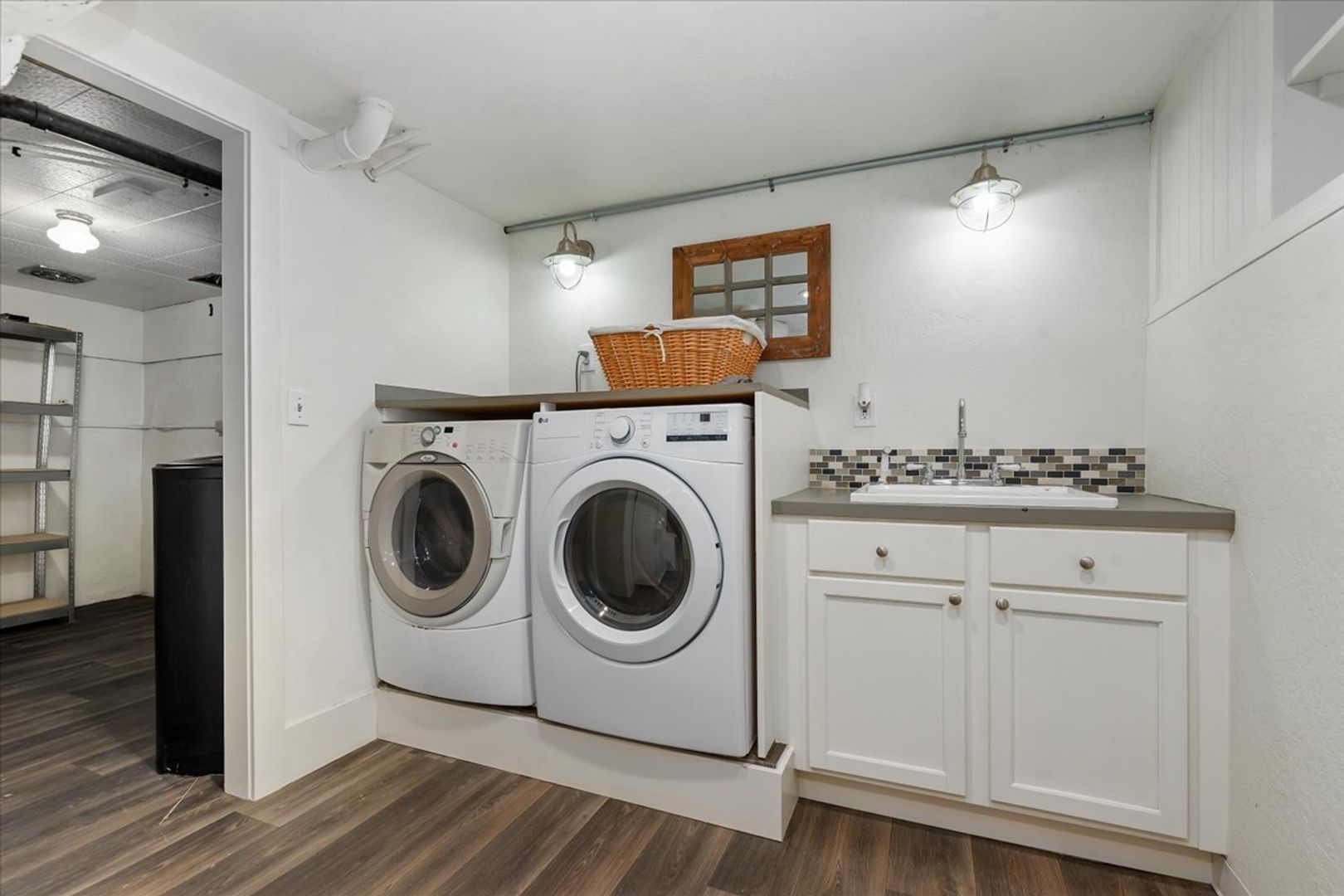 Laundry room at 1155 N Ballantyne Ln (2 of 2)