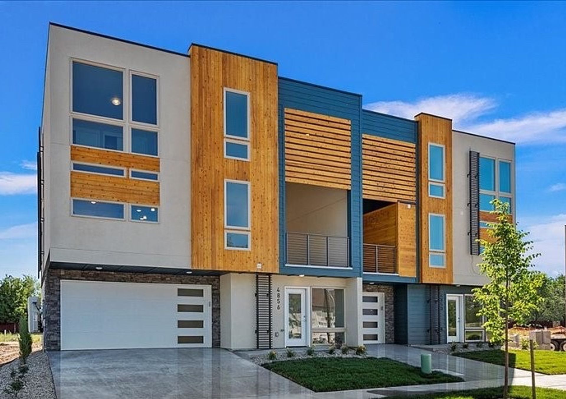 Garden City Apartment: 4800 N Field Street
