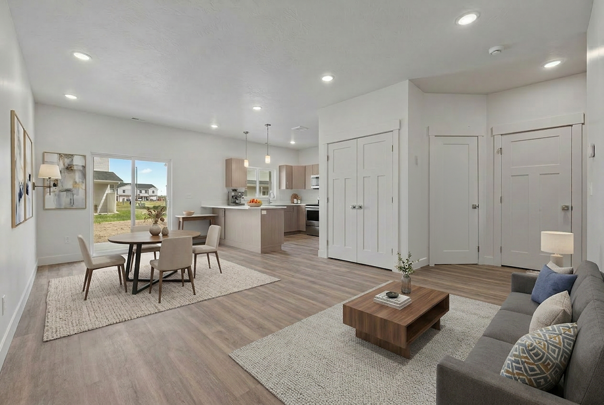 Sugar City Apartment: 661 Brezza Drive
