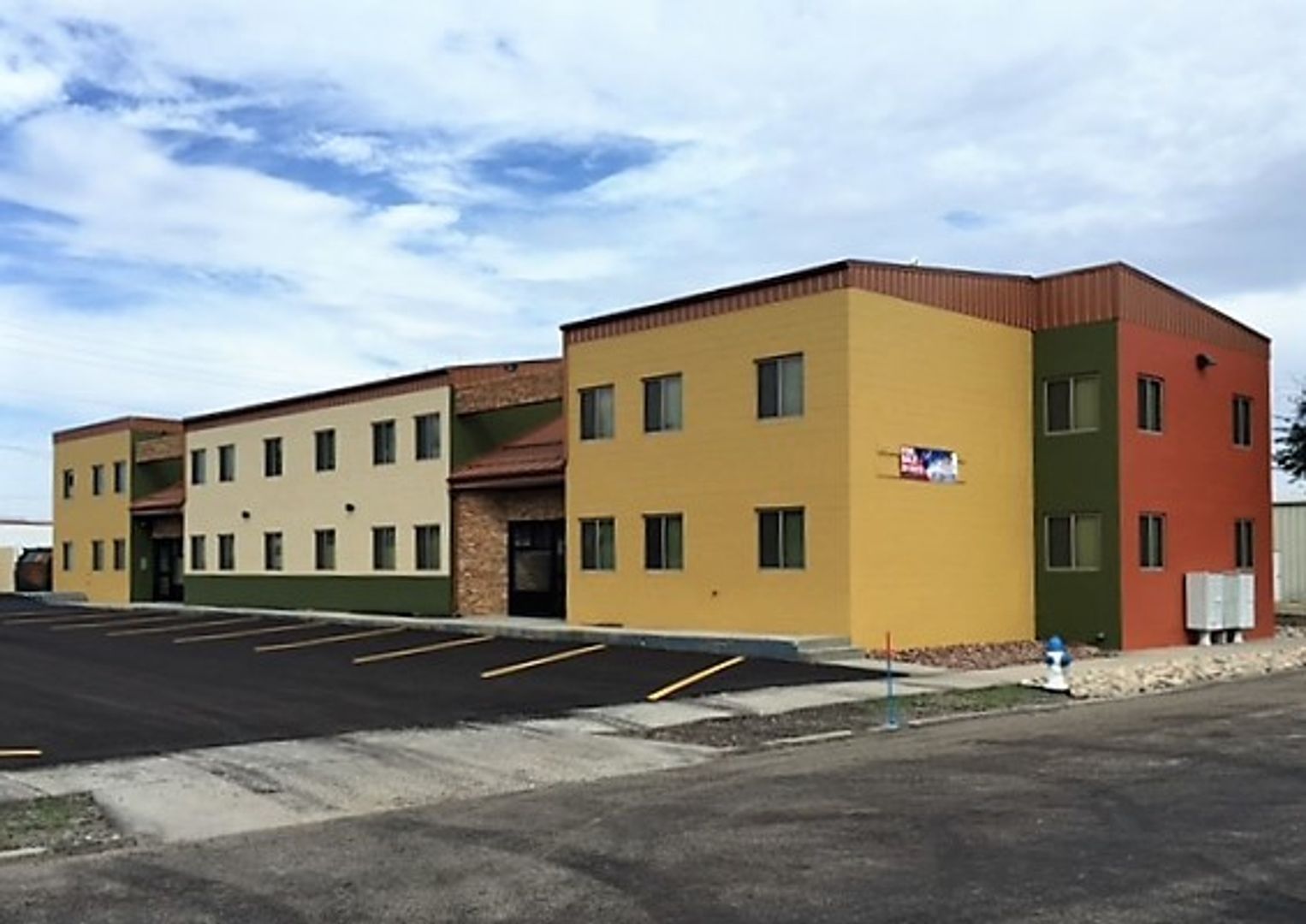 Casper Apartment: 300 N Beech St