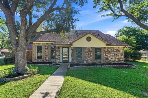 3/3 and 12 Minutes from Lake Lewisville! – photo 1