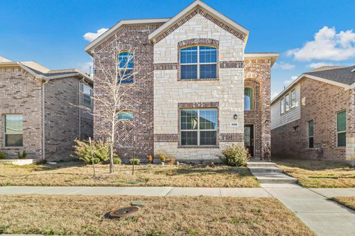 Spacious 2 Story Home Near Firewheel Town Center! – photo 1
