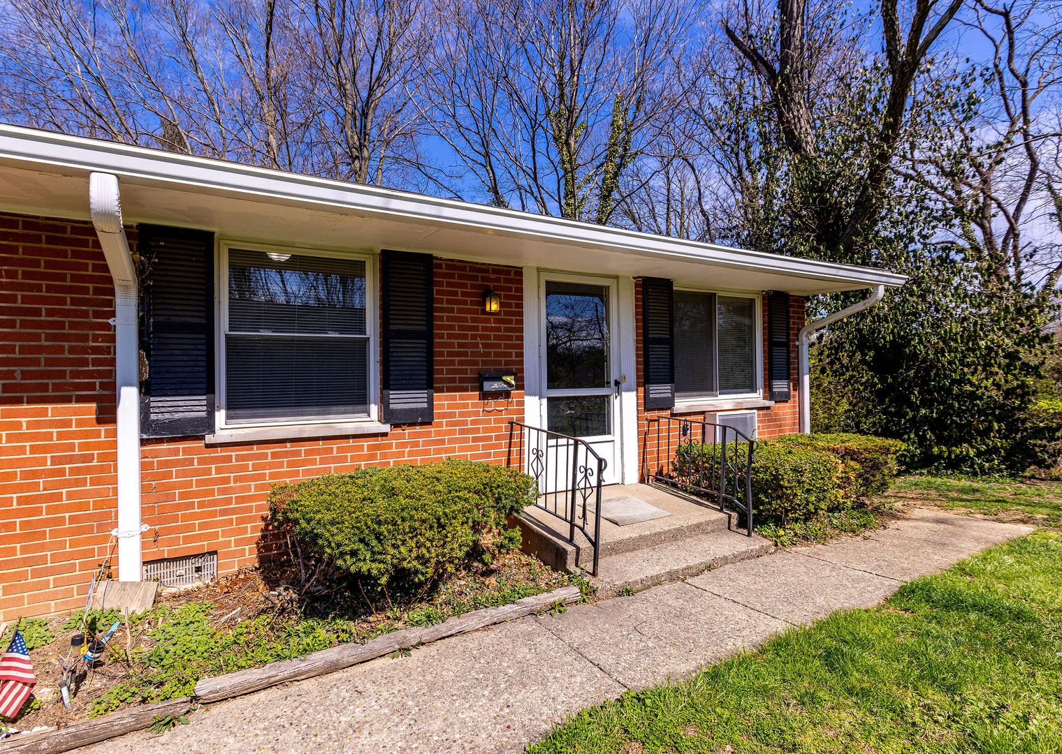 Cincinnati Apartment: 5680 Folchi Rd